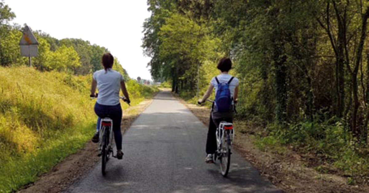 Vélo en ballade sur la voie cyclable de Mont de Marsan agglo